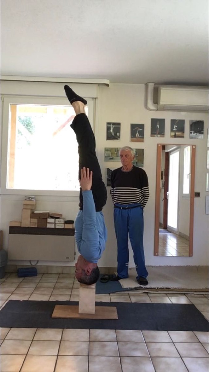 Yuval training on blocks under the guidance of Claude Victoria